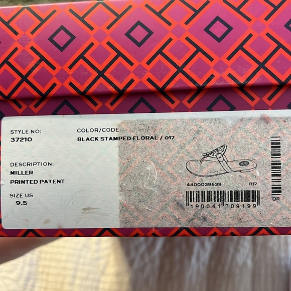 Tory Burch Miller Black Stamped Floral 9.5 EUC - Picture 2 of 6